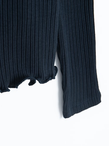 Cool Club Neuletakki värissä sininen