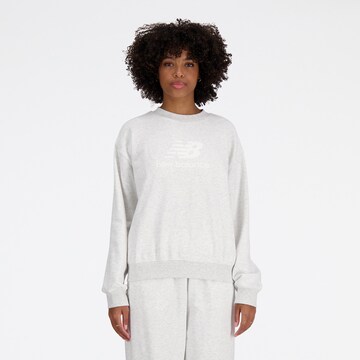 new balance Sweatshirt 'Essentials' in Grau: Vorderseite