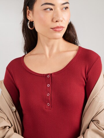 olalook Shirt in Red