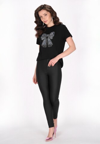 faina Shirt in Black