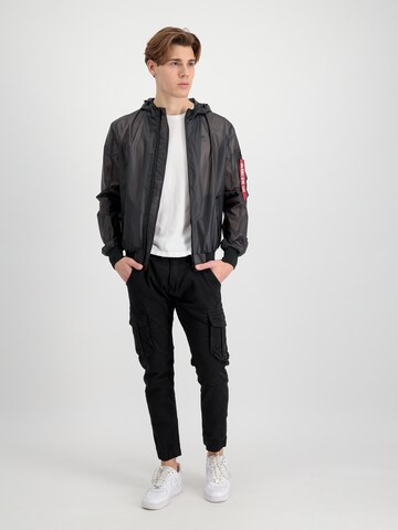 juoda ALPHA INDUSTRIES Demisezoninė striukė