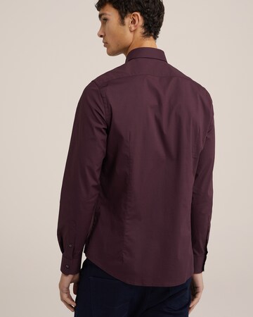Coupe slim Chemise WE Fashion en rouge