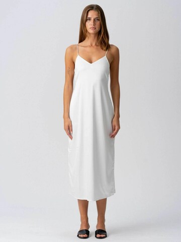 Robe ' Elena ' TEESHOPPEN en blanc