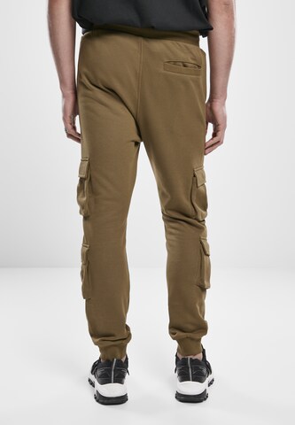 Urban Classics Tapered Cargo Pants in Green