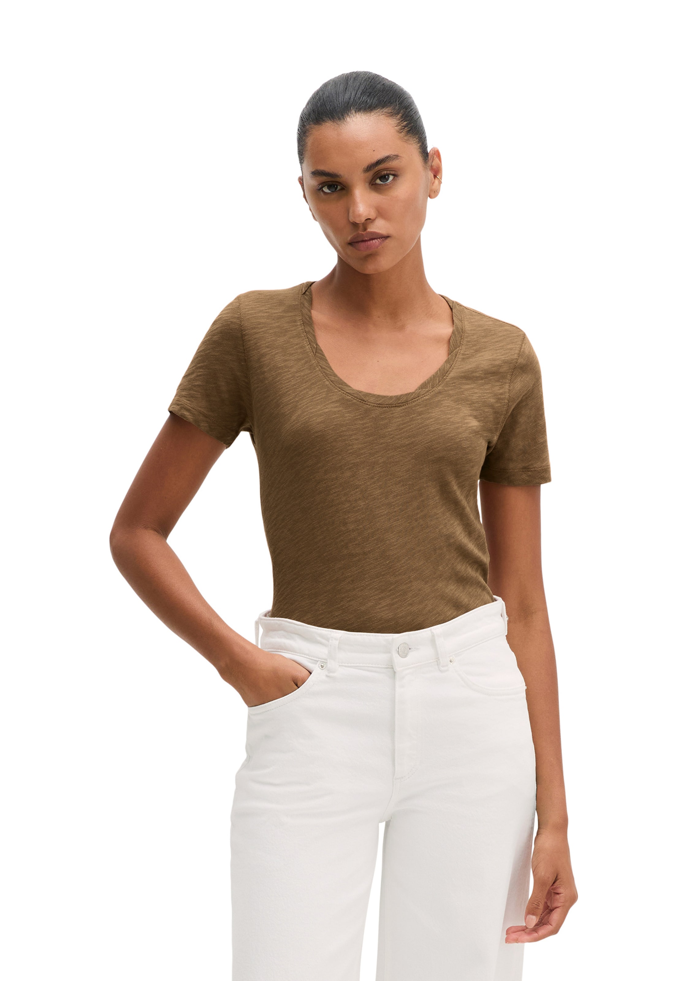 T-shirt 'DfC' Marc O'Polo en marron : devant