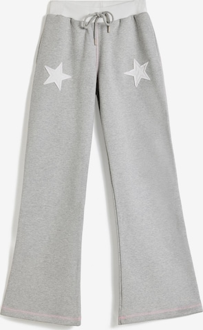 évasé Pantalon 'SL JESCHOW Grey Jogger' Sl Jeschow en gris : devant