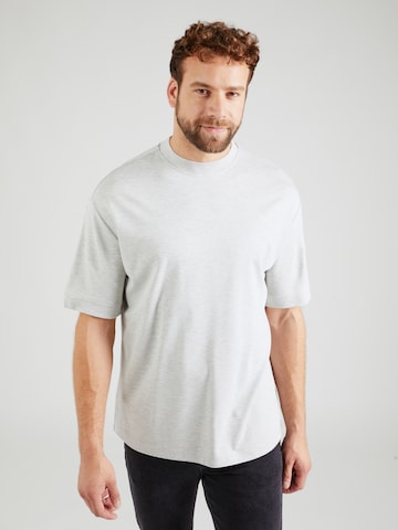 ABOUT YOU x Kevin Trapp - Camiseta 'Chris' en gris: frente