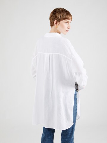 Mavi - Blusa en blanco