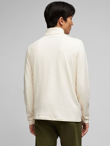 HECHTER PARIS Shirt in White