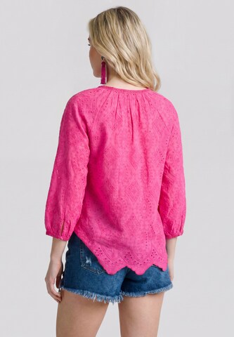 IZIA - Blusa en rosa