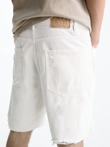 Pull&Bear Loosefit Shorts in Weiß