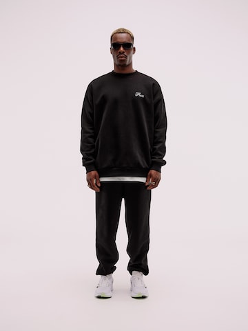 Pacemaker Tapered Trousers 'Sean' in Black