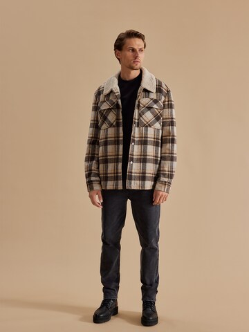 DAN FOX APPAREL Between-Season Jacket 'Brian' in Beige