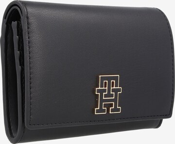 TOMMY HILFIGER Wallet 'Chic' in Black