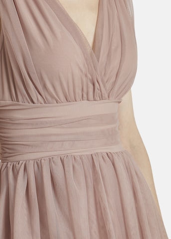 Robe 'Balino' Nicowa en beige