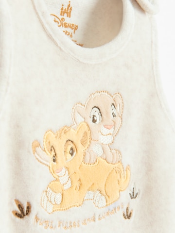 Set de la Cool Club pe bej