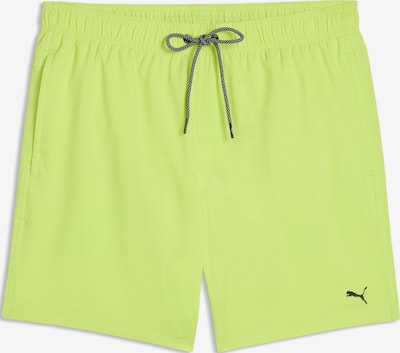 PUMA Pantalon de sport 'Puma Swim Men Medium Length Swim Shorts' en M en vert, Vue avec produit