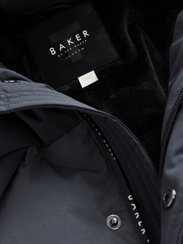 pilka Baker by Ted Baker Paltas