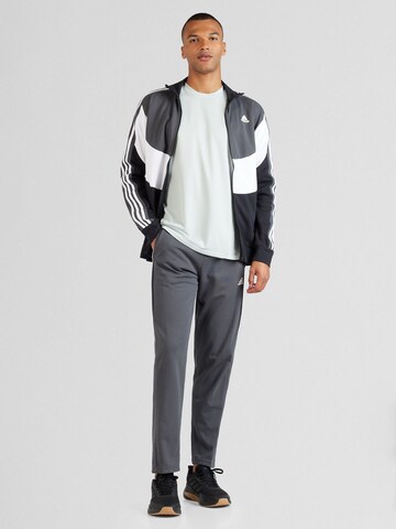 ADIDAS SPORTSWEAR Funktionsshirt 'Designed For Movement' in Grau