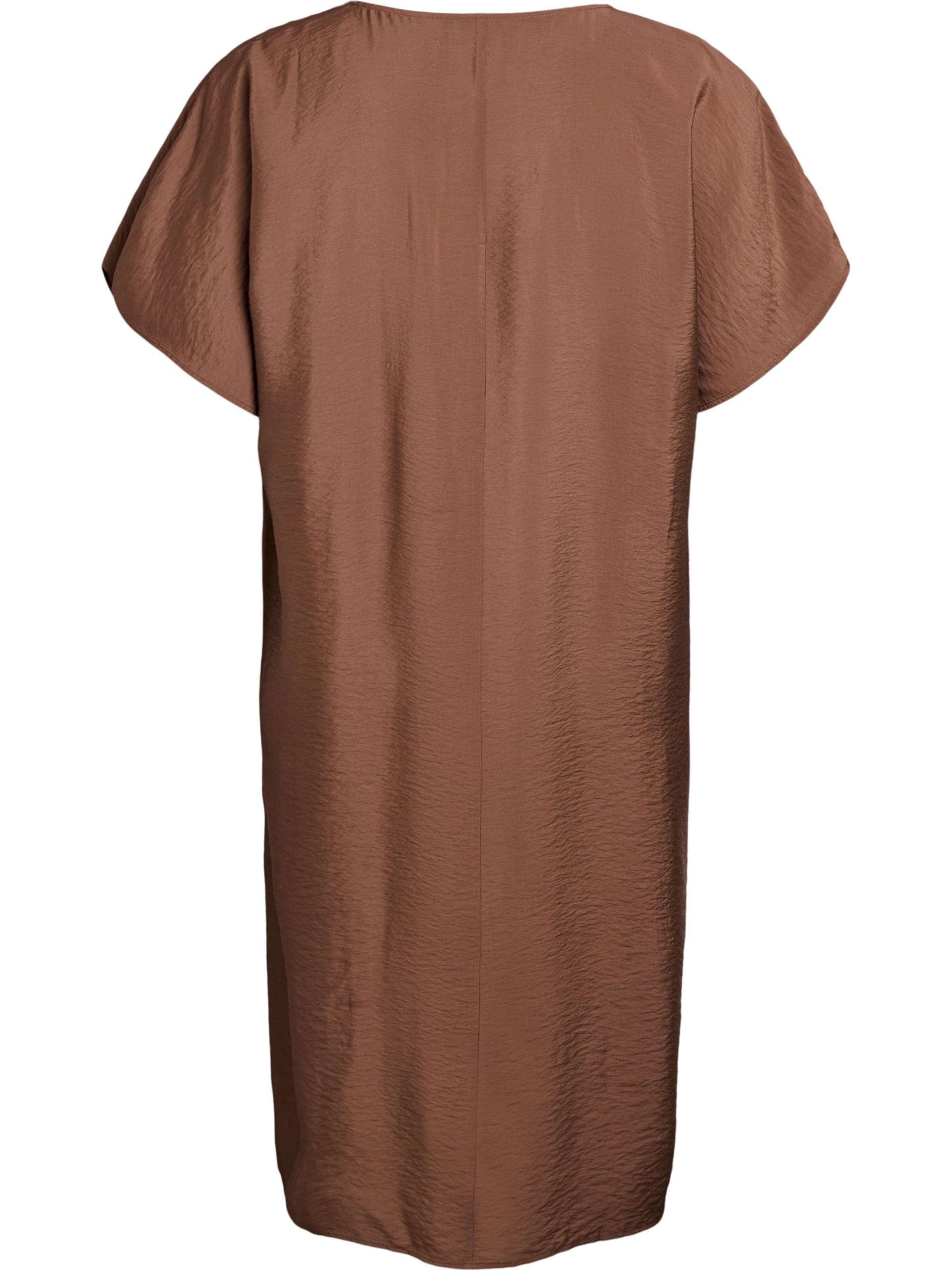 Rochie 'CAKAM' de la Zizzi pe maro