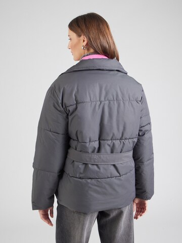 Giacca invernale 'VMASHLEY' di VERO MODA in grigio