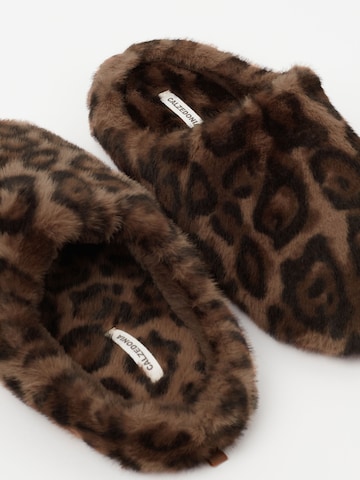 CALZEDONIA Hausschuh in Braun