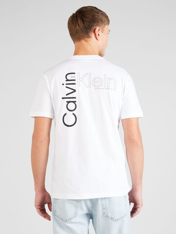 Tricou de la Calvin Klein pe alb: față