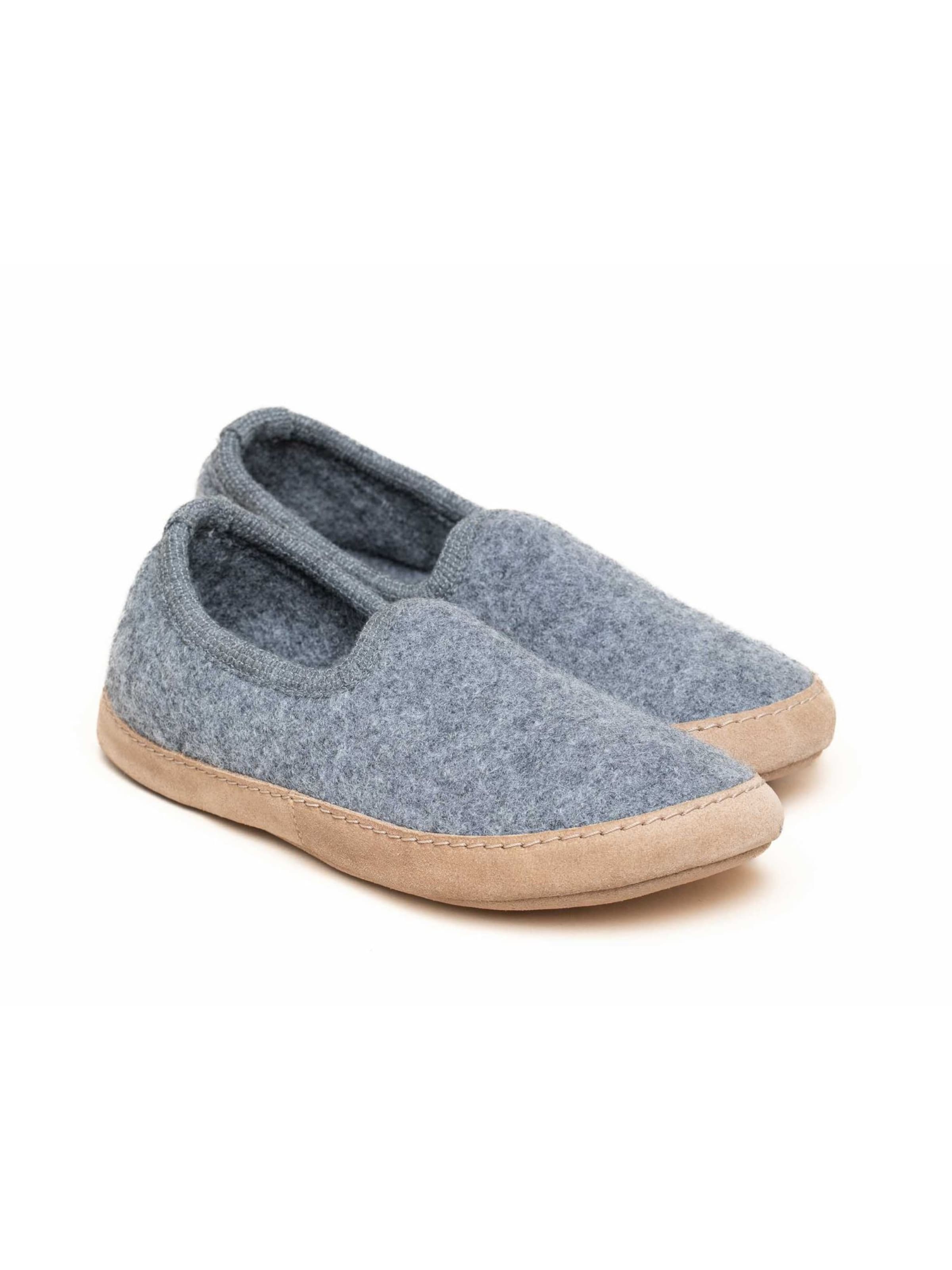 Gottstein Slippers 'Walkpantoffel Cheyenne' in Grey
