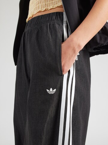 ADIDAS ORIGINALS - Perna larga Calças de ganga em preto