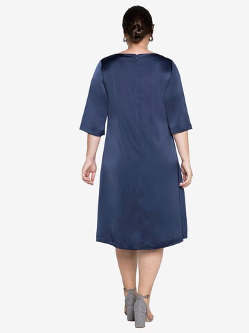 SHEEGO Kleid in Blau