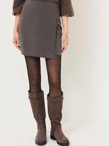 Tamaris Skirt in Grey: front