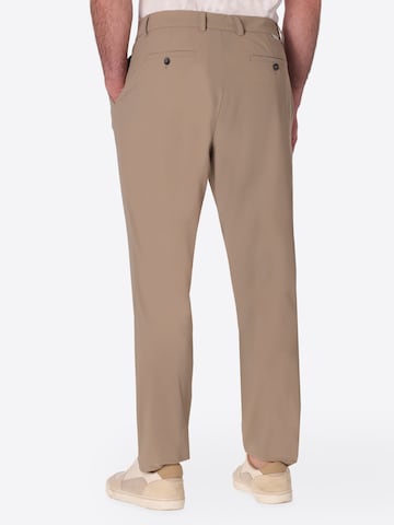 Distretto12 Tapered Chino 'Rio T.Active' in Beige