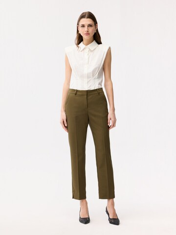 adl Regular Pants in Green