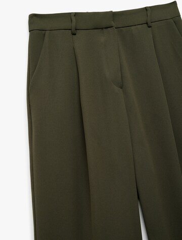 Koton Wide leg Pleat-Front Pants in Green