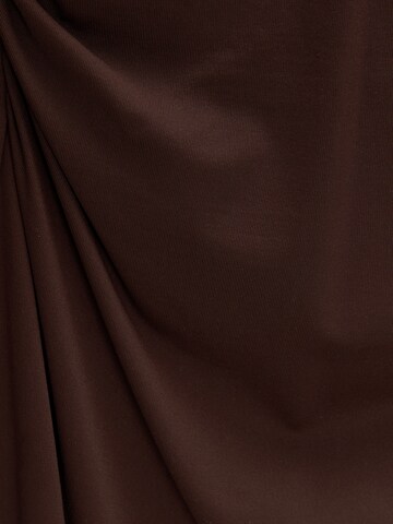 Robe Pull&Bear en marron