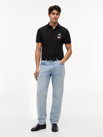 TOMMY HILFIGER T-shirt i svart