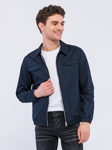 Basics and More Between-Season Jacket 'Quinn' in Blue: front