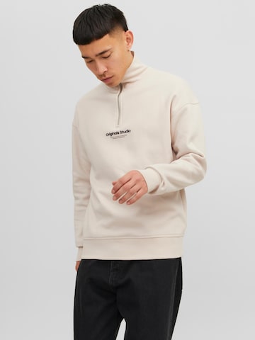 JACK & JONES Sweatshirt in Beige: front