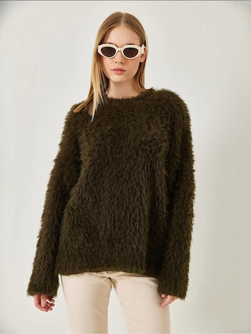 Pull-over oversize Bianco Lucci en vert : devant