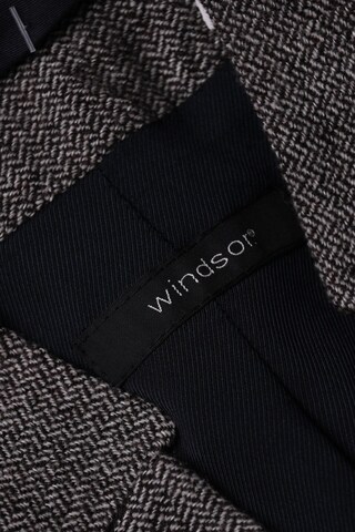 Windsor Mantel S in Grau