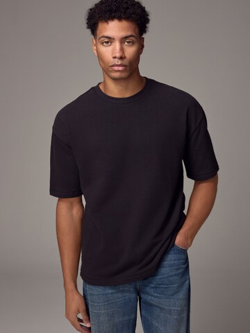 Next - Camiseta en negro