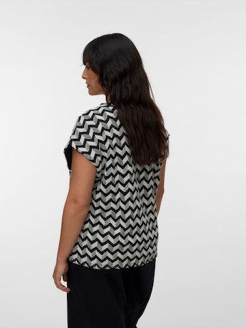 Vero Moda Curve Blouse 'VMCTIKKA' in Beige