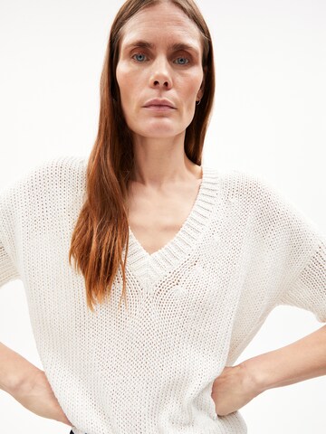 ARMEDANGELS Sweater ' RONAA ' in White