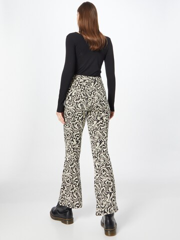 évasé Pantalon Koton en noir