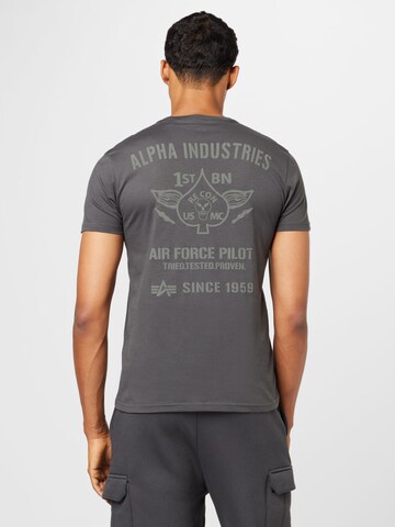 ALPHA INDUSTRIES Bluser & t-shirts i grå