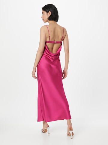 Robe de soirée Abercrombie & Fitch en rose