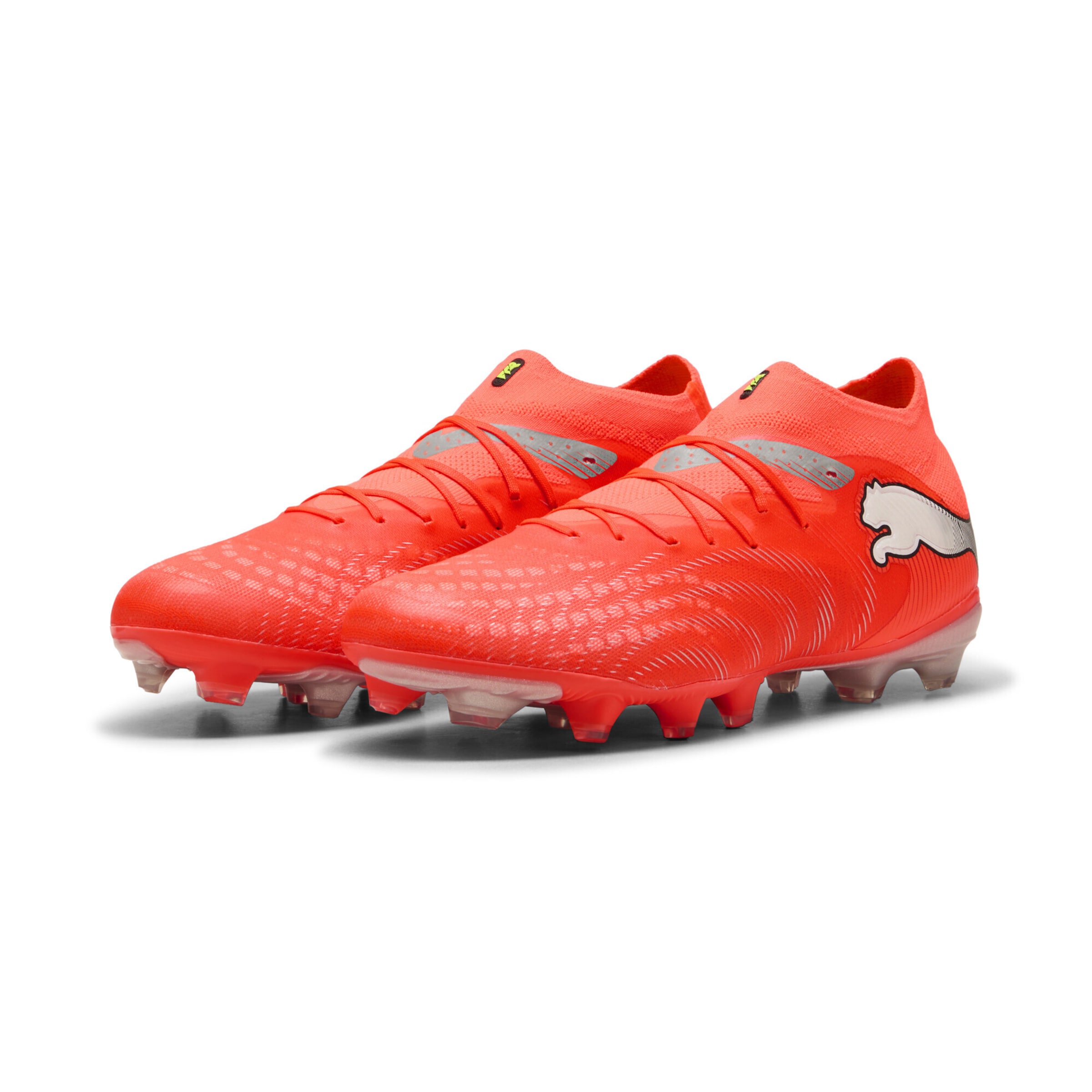 PUMA Soccer shoe in Red