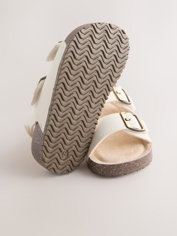 Next Szandálok - vegyes színek