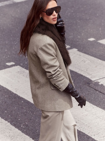 Lipsy - Blazer en beige
