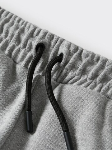 MANGO KIDS Tapered Hose in Grau